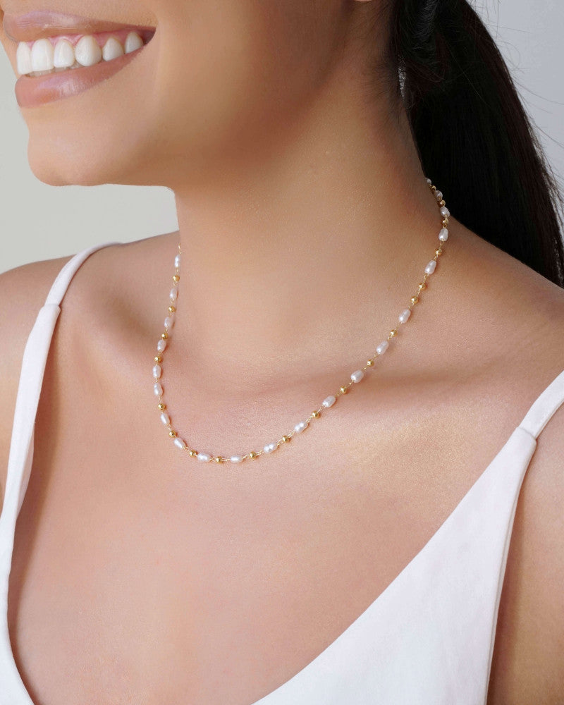 Choker Perolas e Bolinhas