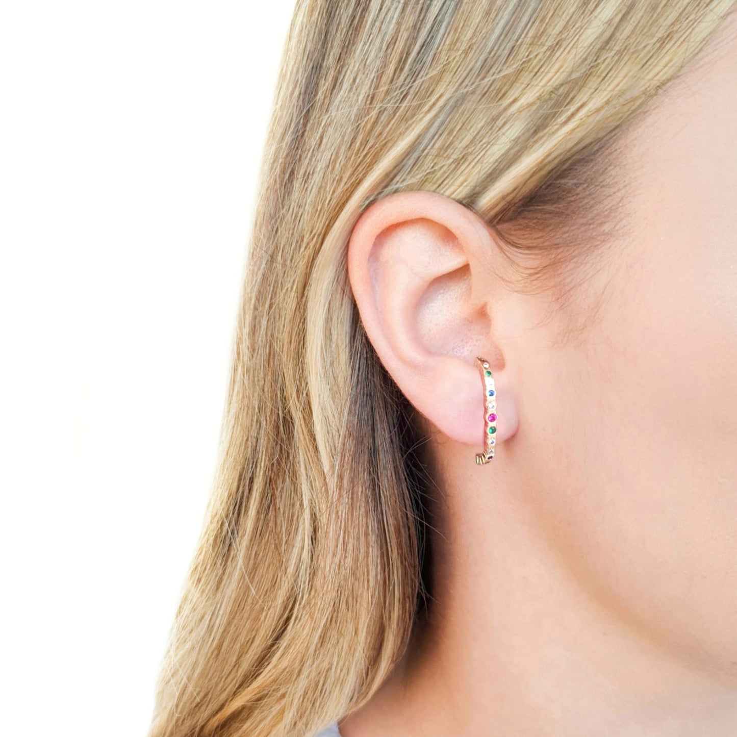 Color Crav Ear Hook