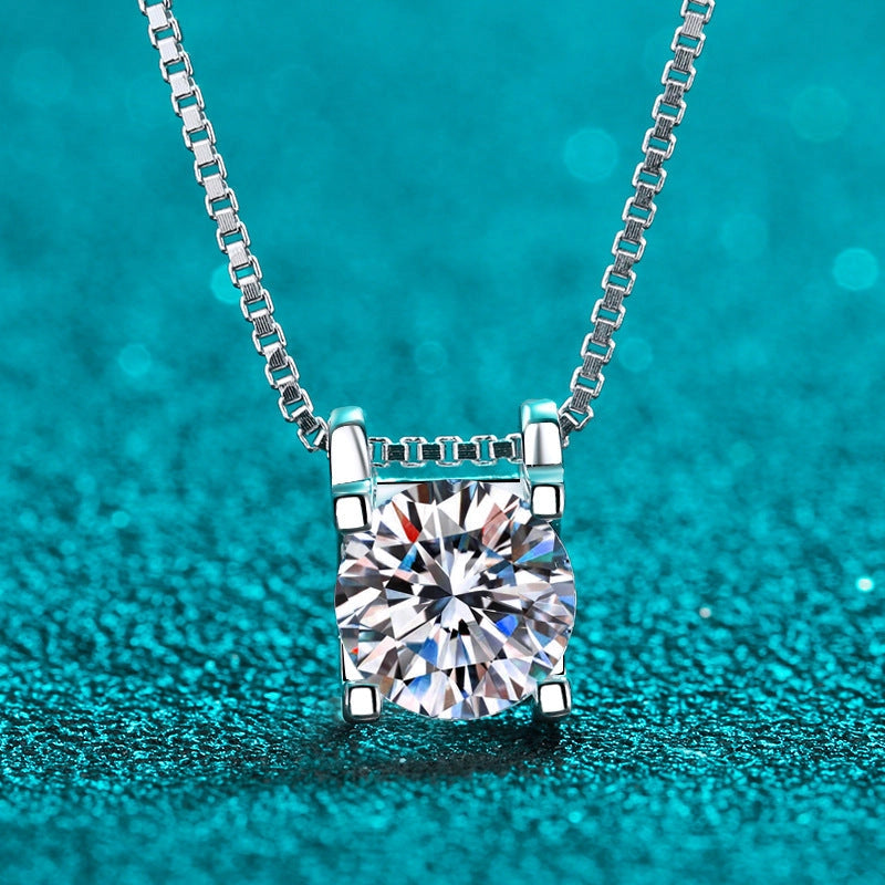 Dainty Moissanite Pendant Necklace